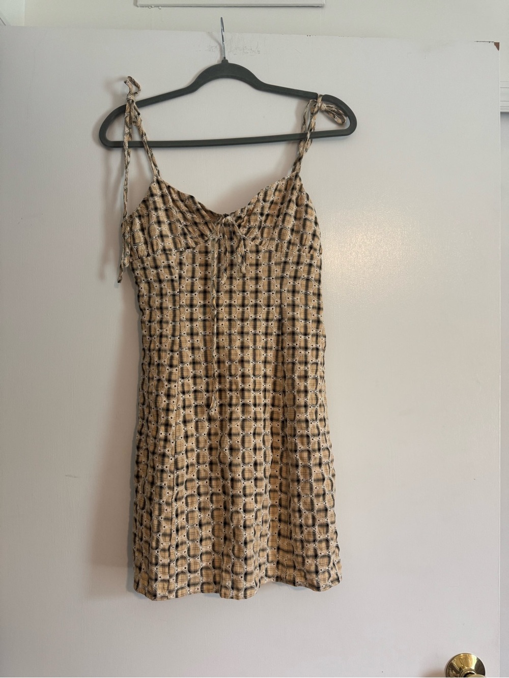 Storia Beige and black Textured mini dress